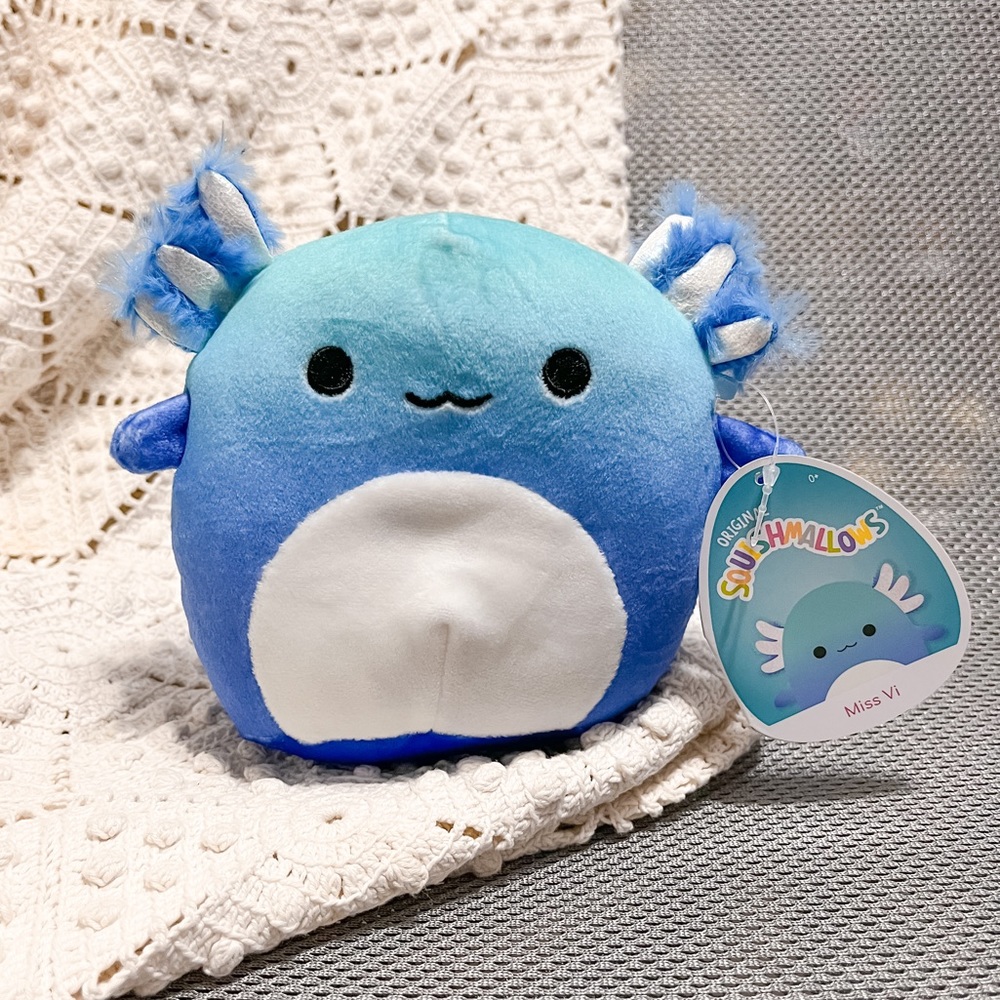 5" Miss Vi the Blue Axolotl Squishmallow | BNWT